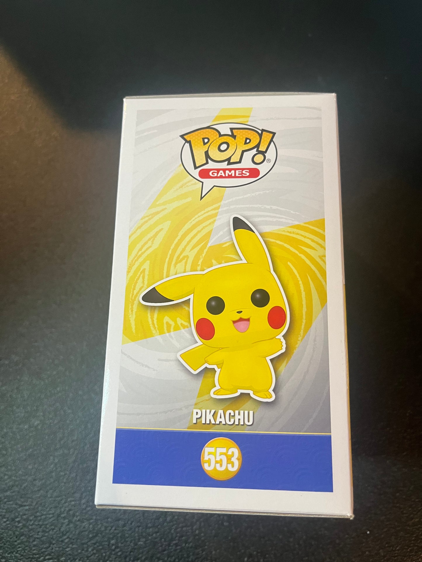 Funko Pop! Games Pokemon Pikachu Waving - Diamond Collection